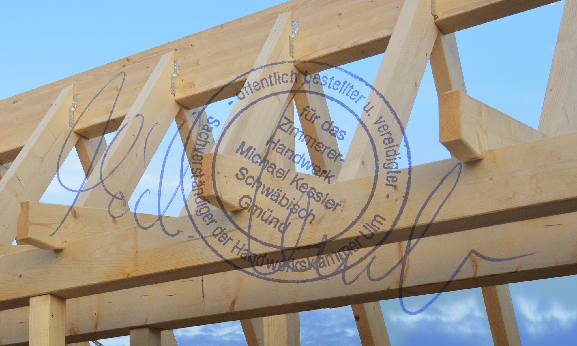 Michael Kessler ist Bau-Sachverständiger für den Bereich Zimmerei